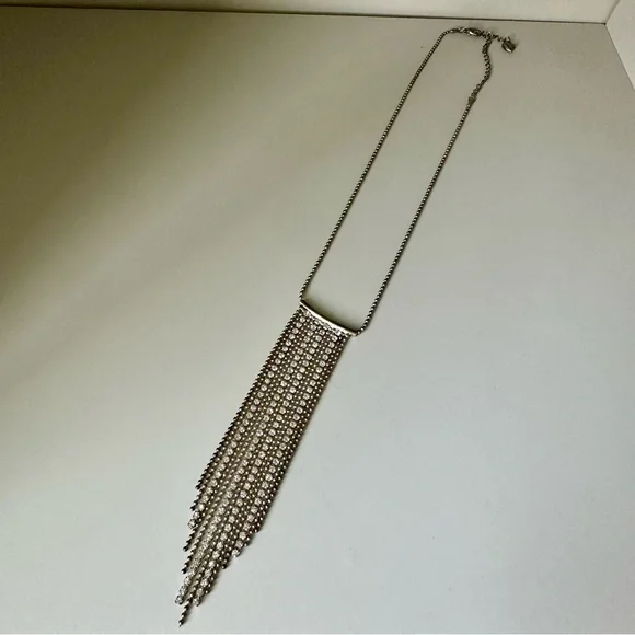 Art Deco Falling Pointed Silver-Tone w Metal & Rhinestone Flapper Necklace - Picture 3 of 9